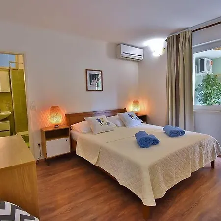 Ruzica Appartamento Banjol